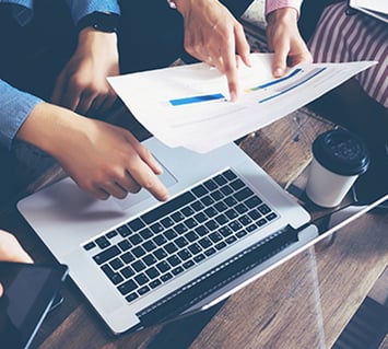 College students using rented laptops