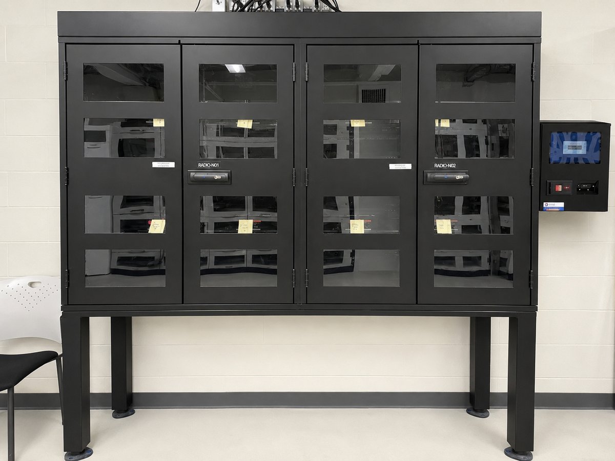 AssetTracer - Two Way Radio Lockers